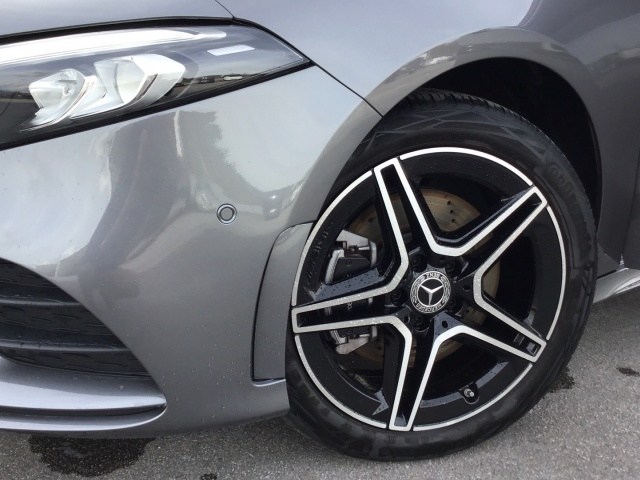 MERCEDES-BENZ Clase A  250 e Compacto en Adarsa Ponferrada - Foto 13