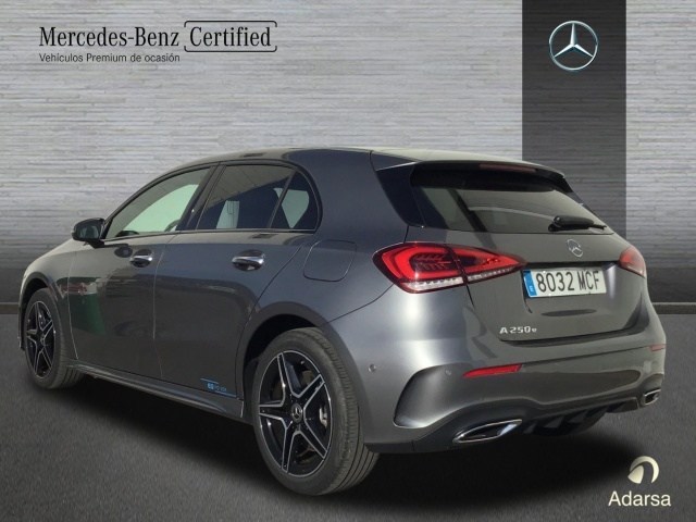 MERCEDES-BENZ Clase A  250 e Compacto en Adarsa Ponferrada - Foto 4