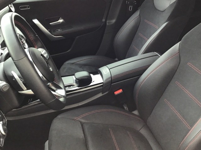 MERCEDES-BENZ Clase A  250 e Compacto en Adarsa Ponferrada - Foto 7