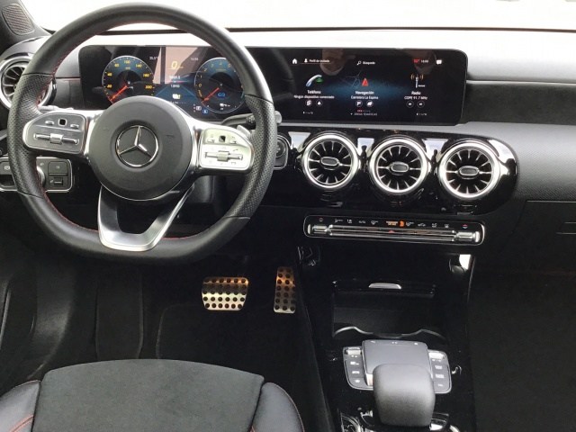 MERCEDES-BENZ Clase A  250 e Compacto en Adarsa Ponferrada - Foto 8