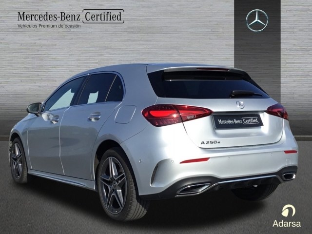 MERCEDES-BENZ Clase A  250 e Compacto en Adarsa Sur - Foto 4