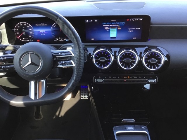 MERCEDES-BENZ Clase A  250 e Compacto en Adarsa Sur - Foto 8