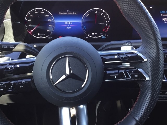 MERCEDES-BENZ Clase A  250 e Compacto en Adarsa Sur - Foto 9