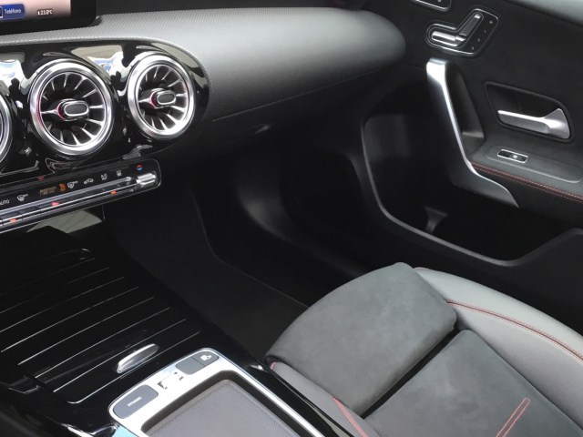 MERCEDES-BENZ Clase A  250 e AMG Line (EURO 6d) en Adarsa Sur - Foto 18
