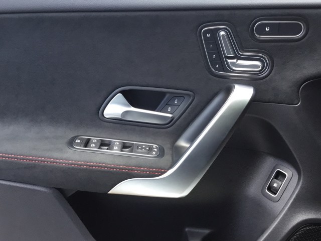 MERCEDES-BENZ Clase A  250 e AMG Line (EURO 6d) en Adarsa Sur - Foto 19