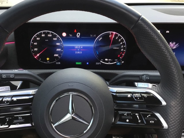 MERCEDES-BENZ Clase A  250 e AMG Line (EURO 6d) en Adarsa Sur - Foto 9