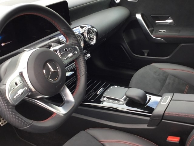 MERCEDES-BENZ Clase A  250 e Compacto en Adarsa Sur - Foto 6
