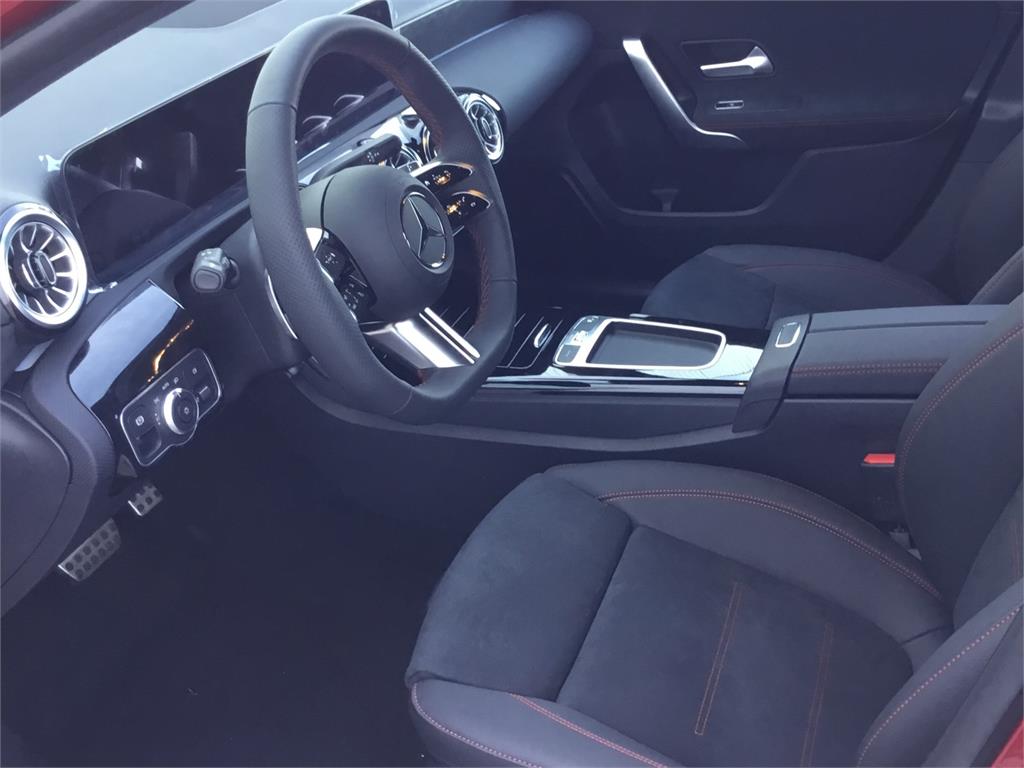MERCEDES-BENZ Clase A  250 e en Lercauto 96 - Foto 7