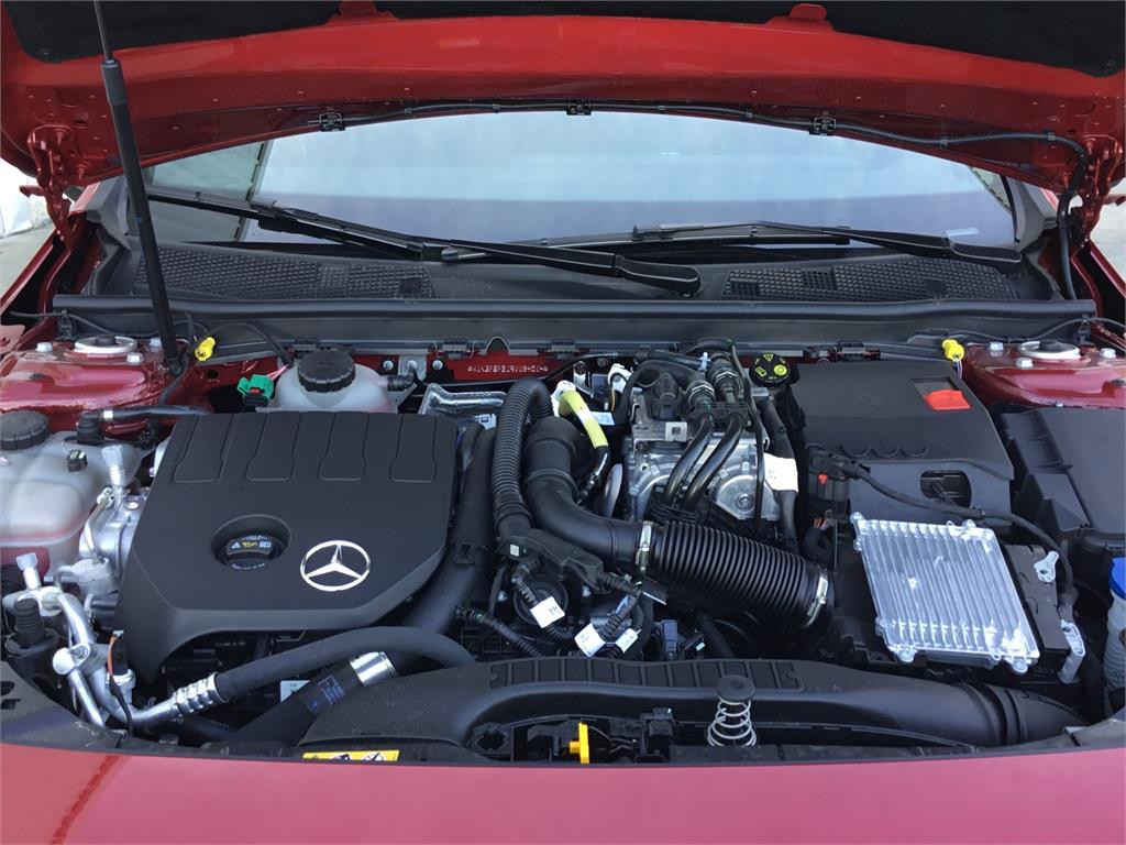 MERCEDES-BENZ Clase A  250 e en Lercauto 96 - Foto 9