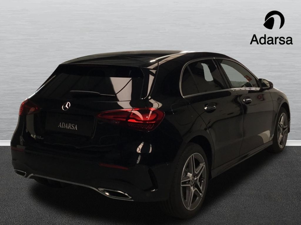 MERCEDES-BENZ Clase A  250 e Compacto en Adarsa Norte - Foto 4