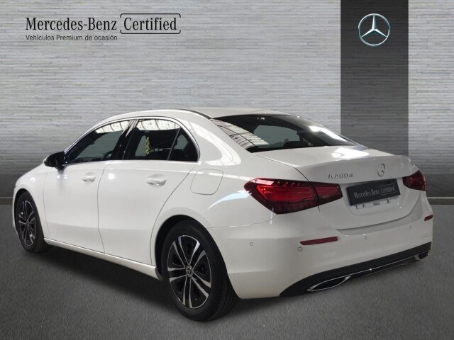 MERCEDES-BENZ Clase A  200 d Sedán en Adarsa Norte - Foto 4